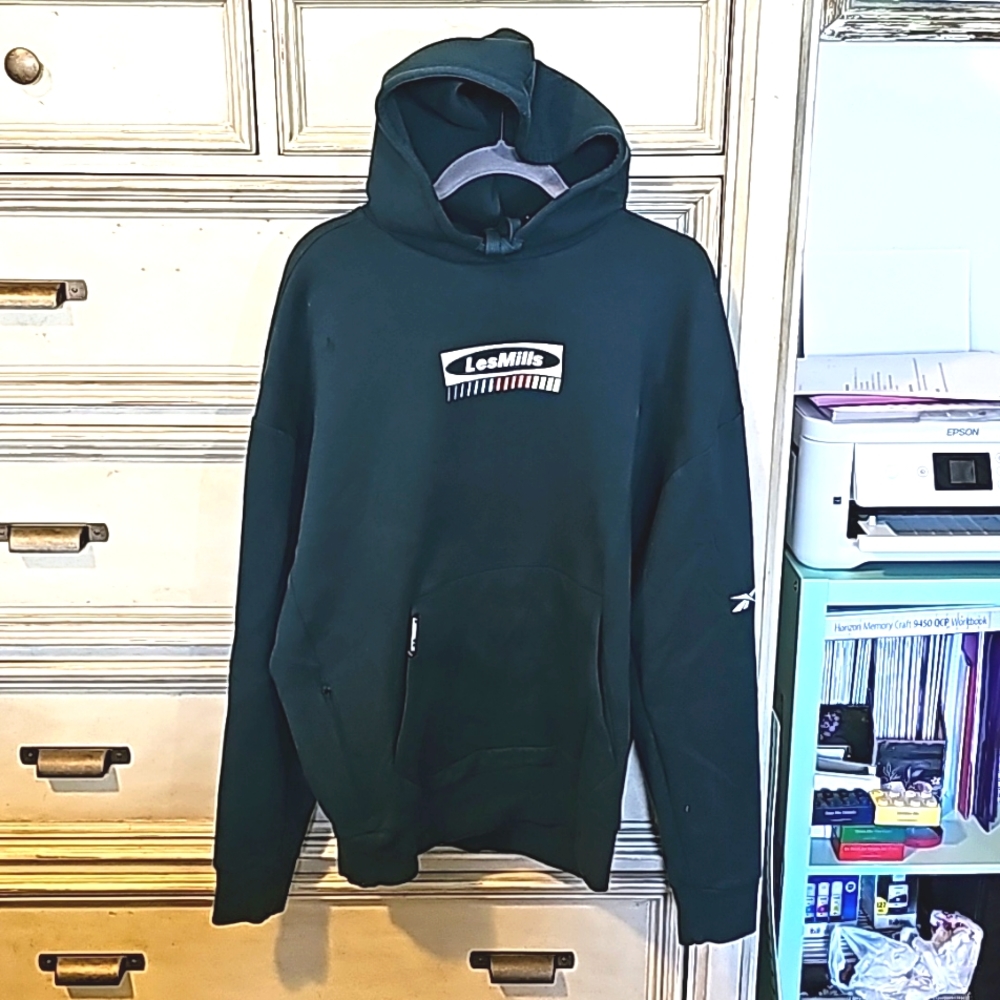 Les Mills Reebok Unisex Green Kangaroo Pocket Oversize Hoodie, size Medium